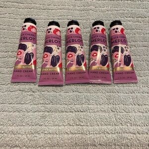 5 New and Unused Bath & Body Works 1 oz hand creams in Black Cherry Merlot